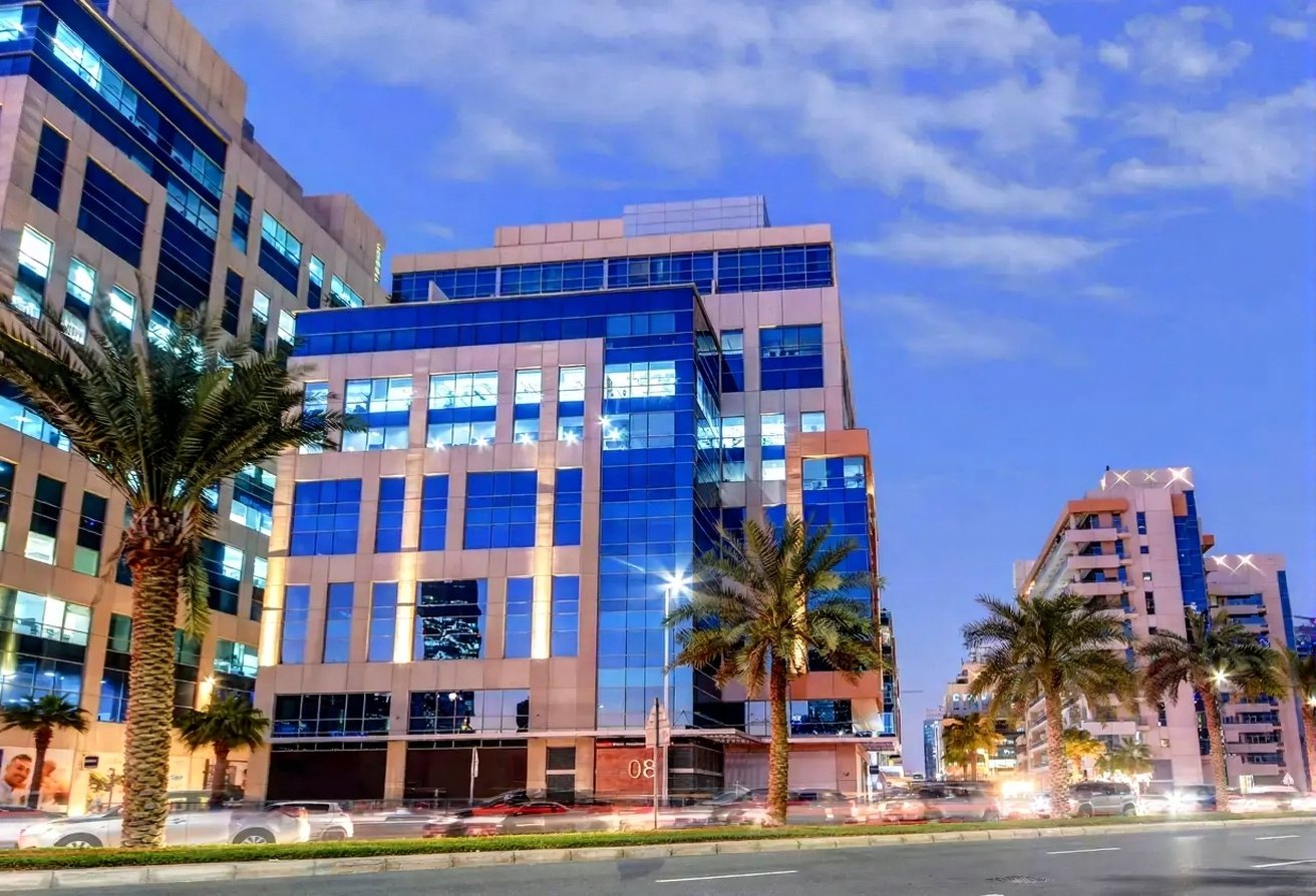 retail-space-bay-square-dubai.webp