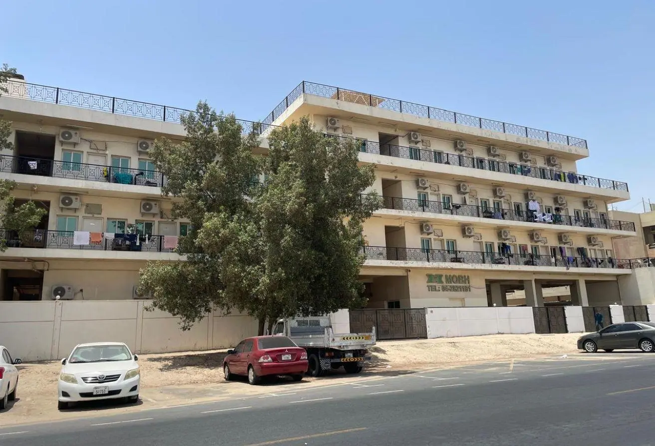 سكن-عمال-جديد-دبي.webp